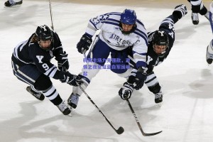 科莫主场力克强敌，激情之夜见证蓝白军团崛起