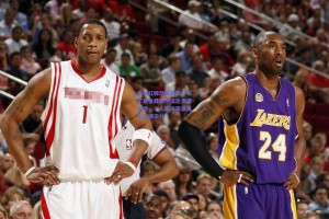 争议红牌改写战局！布尔克鲁莽放倒法比奥遭驱逐，十人防线崩盘痛失关键三分