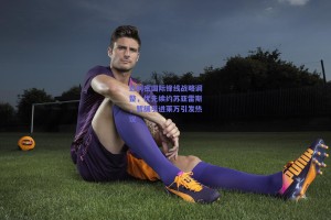 迈阿密国际锋线战略调整，优先续约苏亚雷斯，暂缓引进莱万引发热议